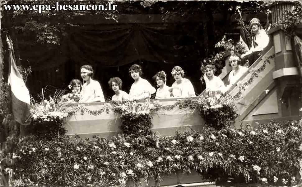 BESANÇON - Voiture fleurie - Centenaire de la naissance de Louis Pasteur - Mai 1923